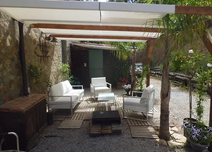 Casa Batia Willa *